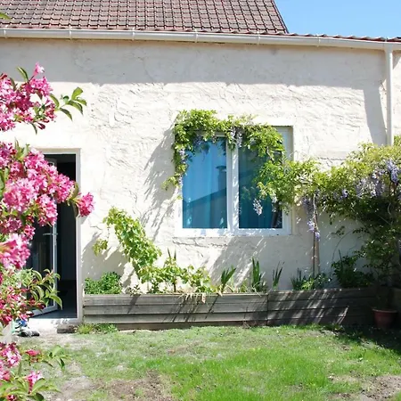 Studio Neuf De 17 M2 A 800m De La Plage De Sur Mer *