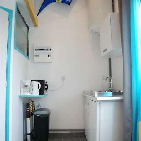 Studio Neuf De 17 M2 A 800m De La Plage De Sur Mer